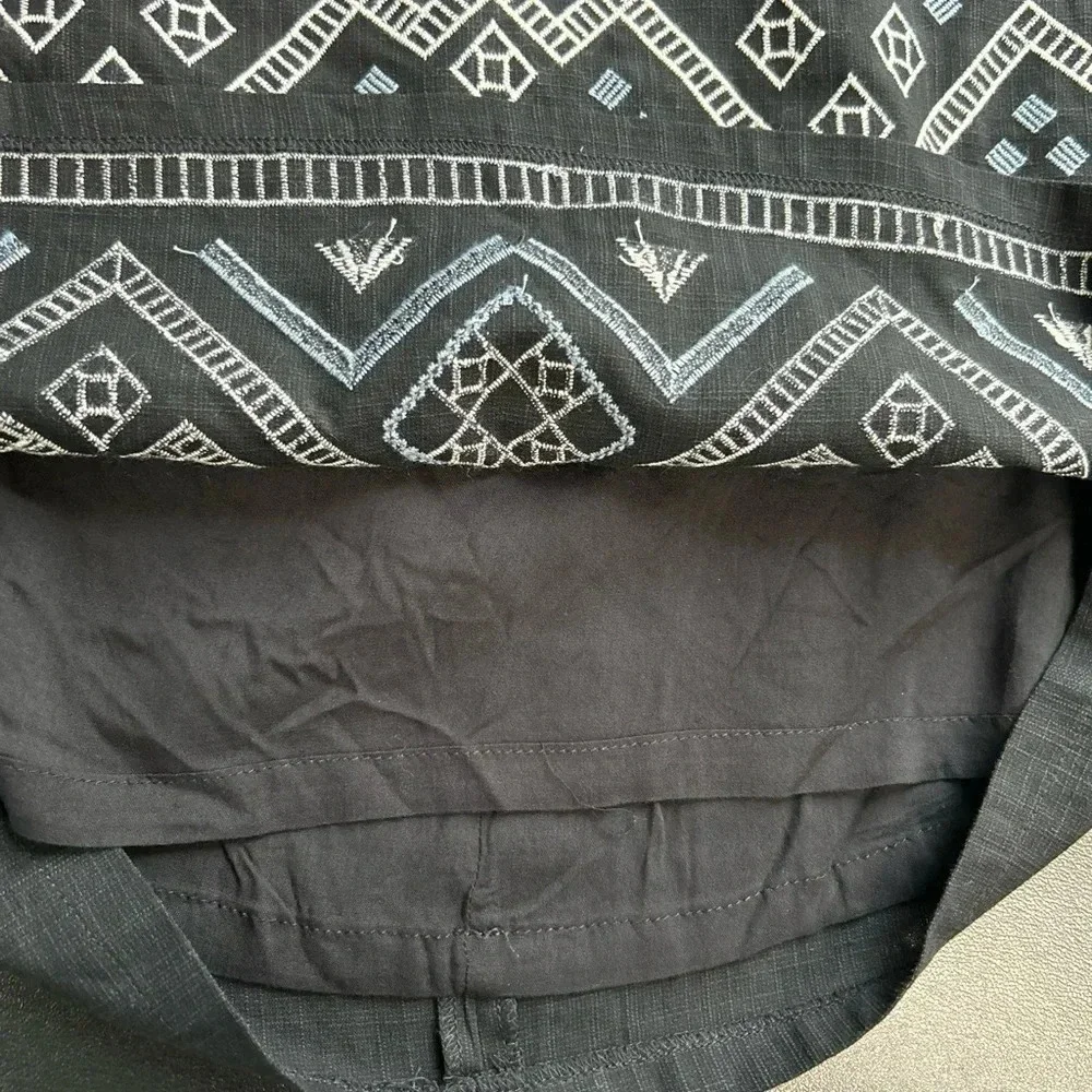 Lush Mini Skirt Women's Medium Black Geometric Embroidered Lined Preppy Acadamia